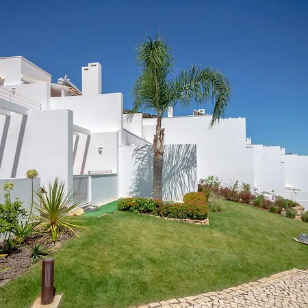 Masana Algarve 假日公园 4*